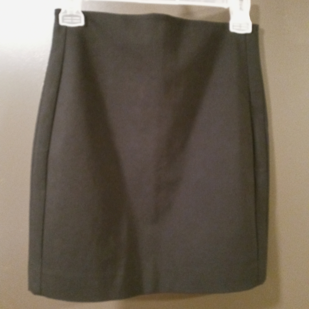 Guess by Marciano Black Mini Skirt NWT 🔥🔥Size 6